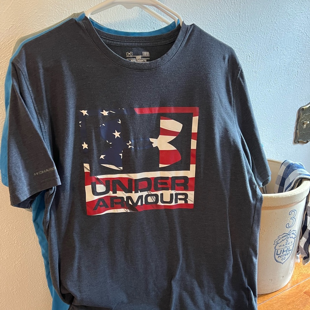 Under armour mens large
